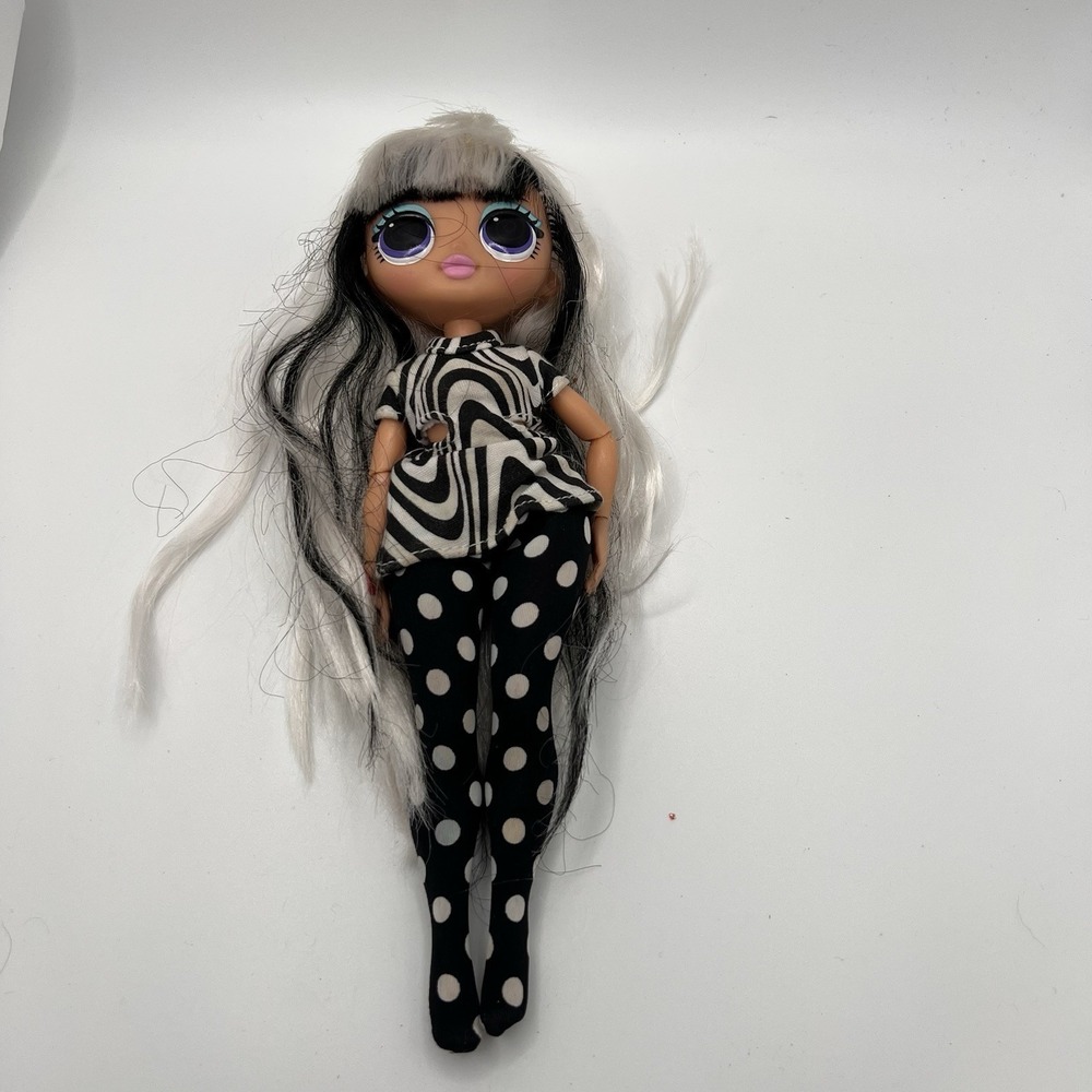LOL Surprise Dolls OMG LIGHTS GROOVY BABE  Black White Hair Display doll 9"